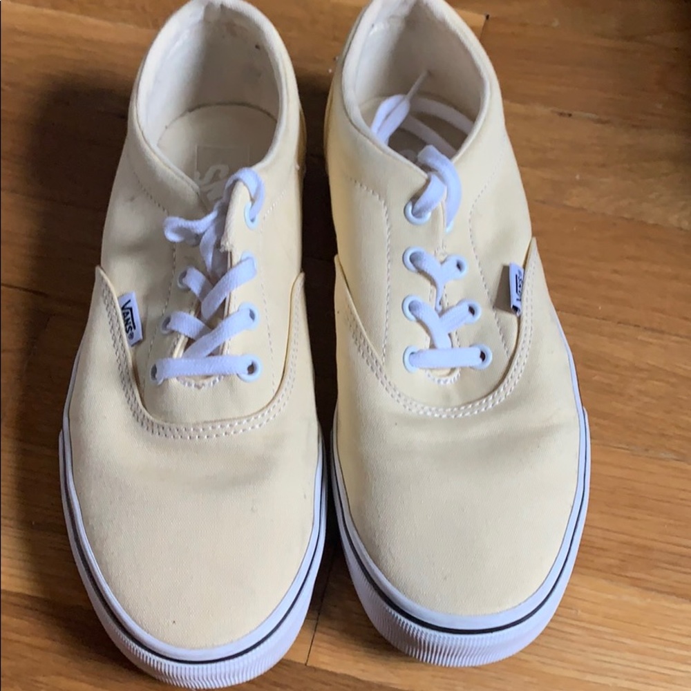 Vans - Picture 3 of 3